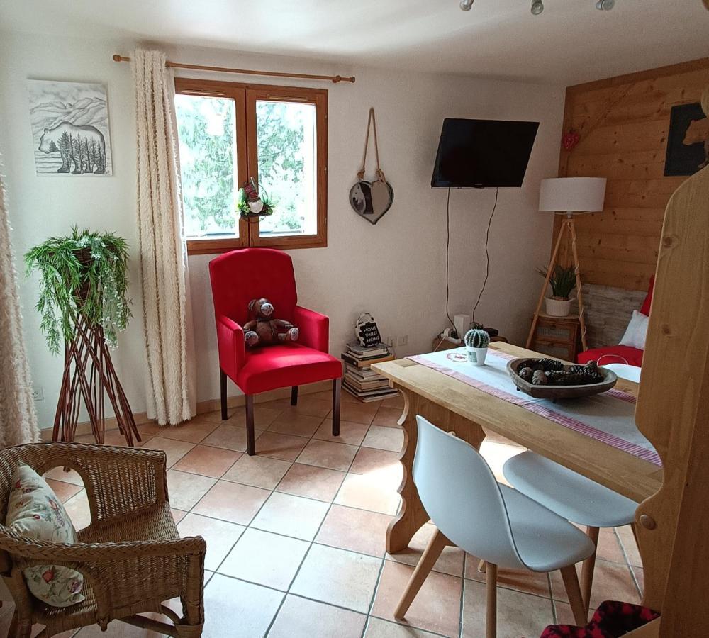 Appartement Avec Terrasse Et Parking Prive Grand-Aigueblanche