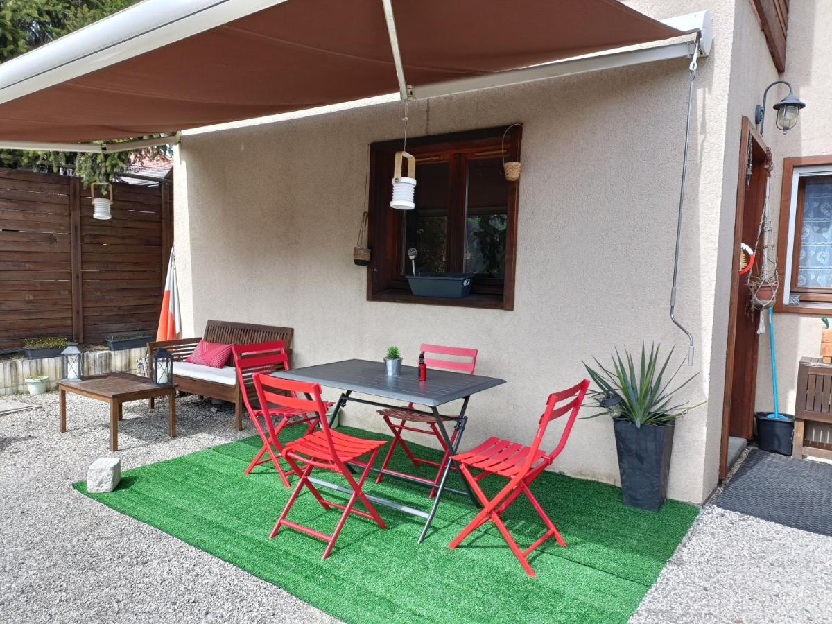 Appartement Avec Terrasse Et Parking Prive Grand-Aigueblanche
