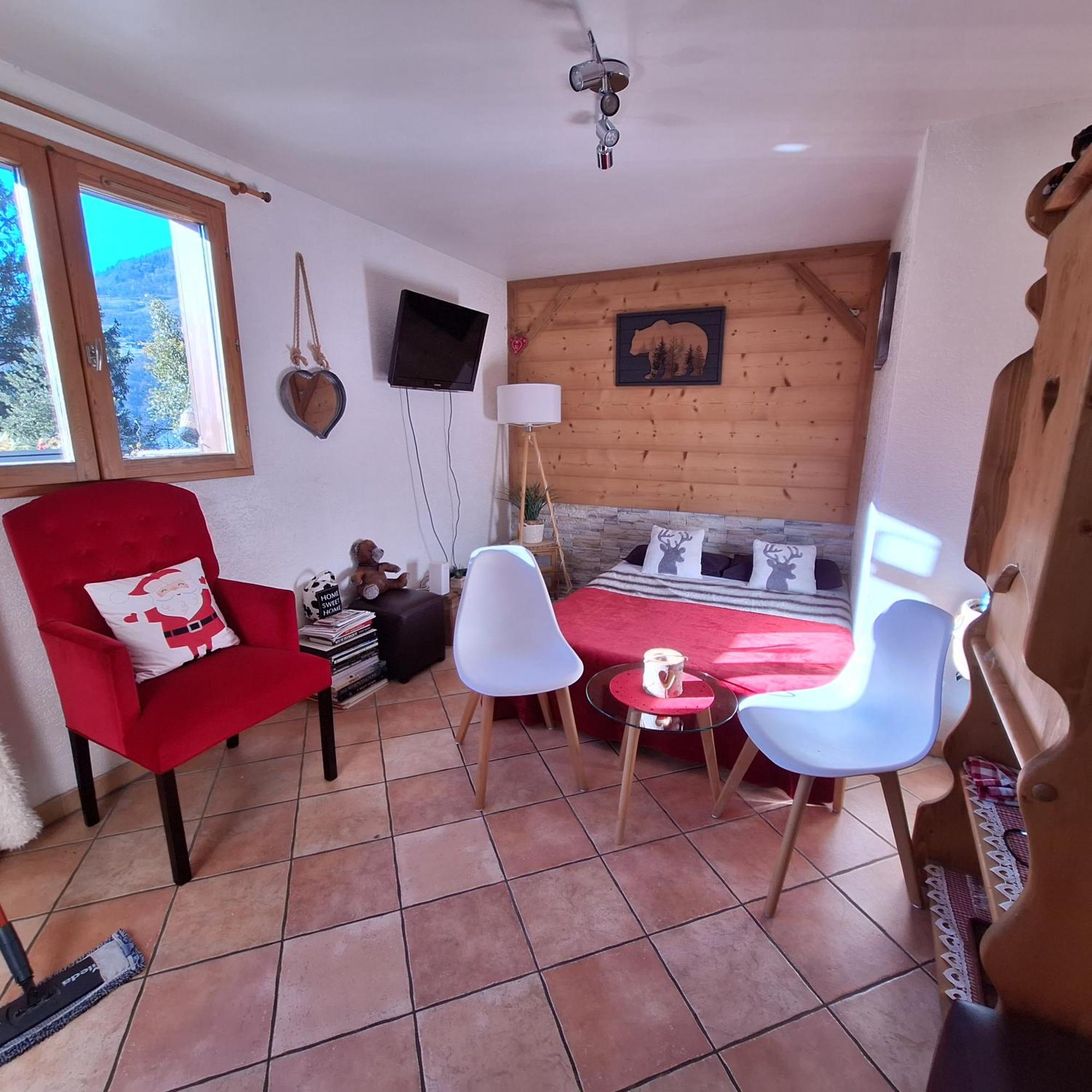 Avec Terrasse Et Parking Prive Appartement Grand-Aigueblanche